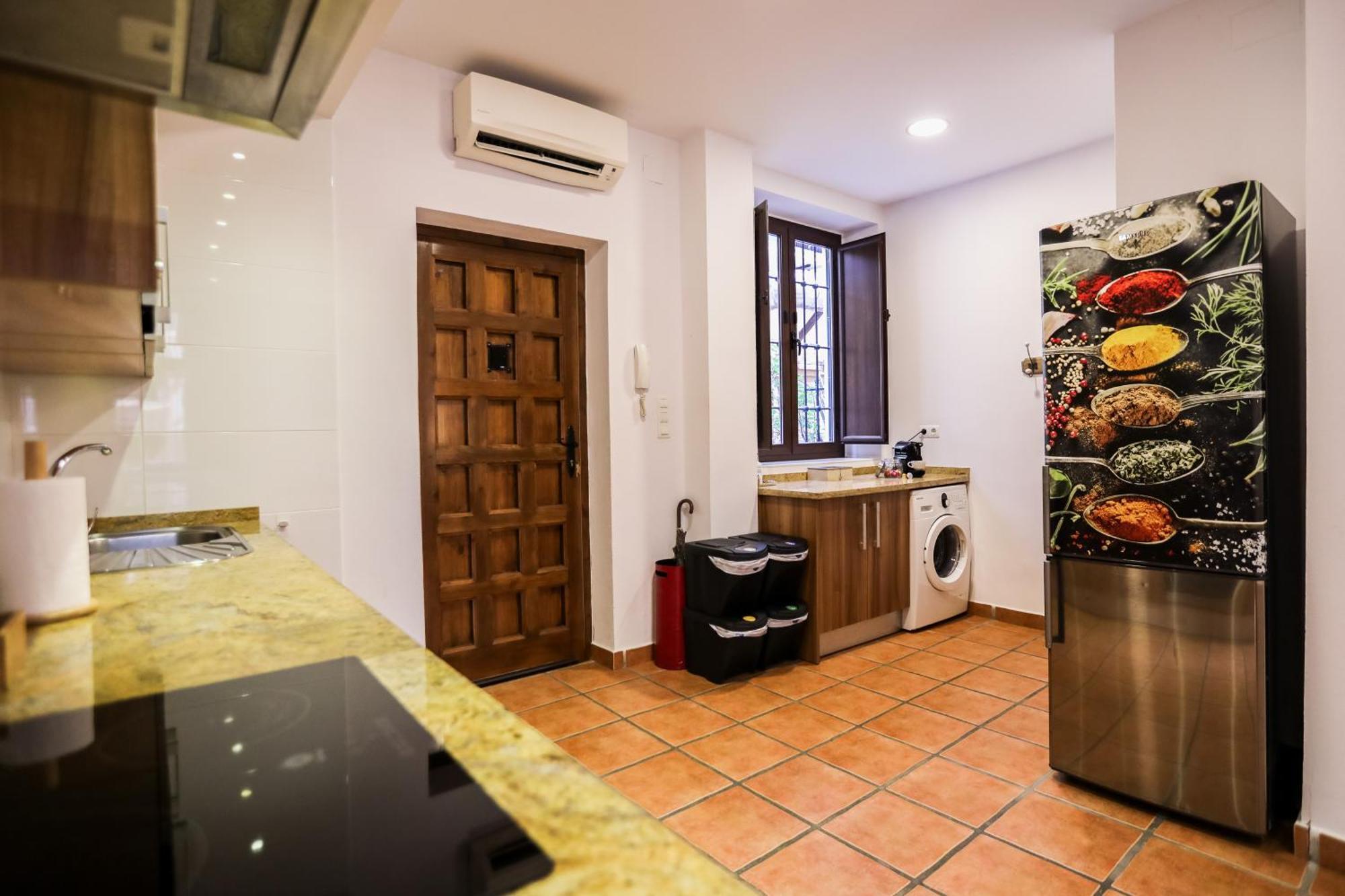 Apartamento Centrico Con Patio Exterior En El Mejor Barrio De Granada El Realejo Buitenkant foto